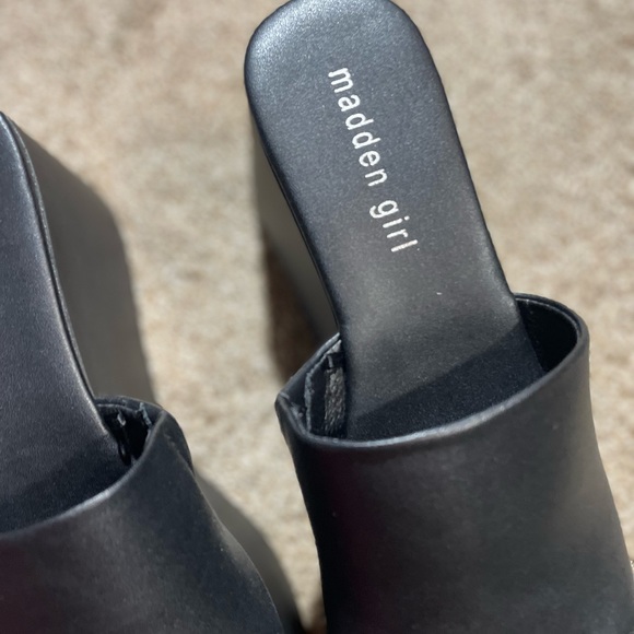 MADDEN GIRL COOKIIE PLATFORM WEDGE MULES - Picture 11 of 13